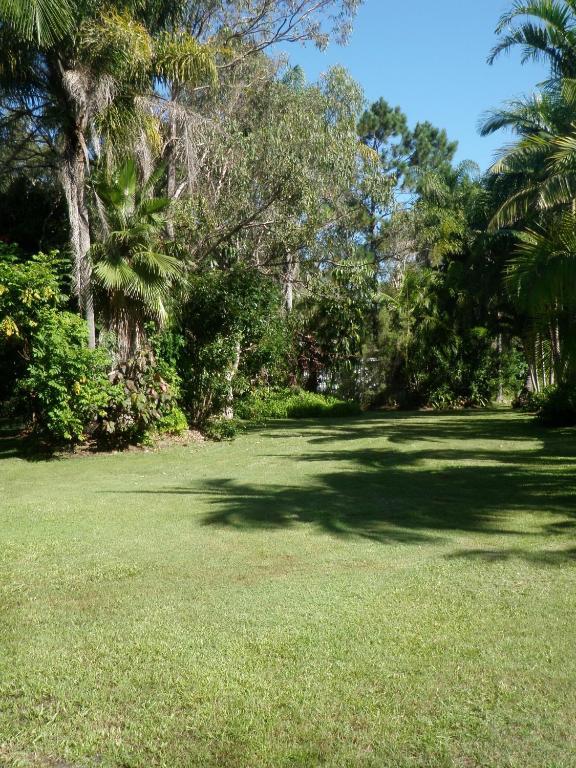 Tin Can Bay Motel Exterior foto